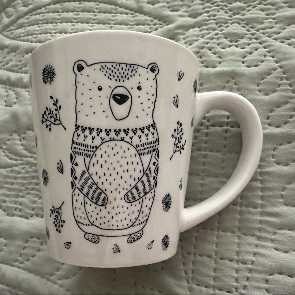 Potters Studio Ceramic Bear With Floral Print Etching Coffee Mug Tea Cup Ivory